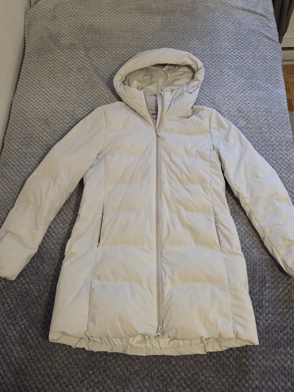 Uniqlo Light Cream Hooded Puffer Coat - Women's